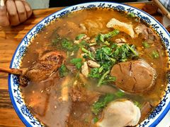 -叶新小吃店(来凤小区总店)