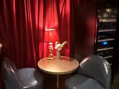 -弦月窗LUNETTE BY AMANDA(复兴路店)