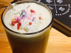 小黄人黄油啤酒-晃晃悠悠酒肉合作社