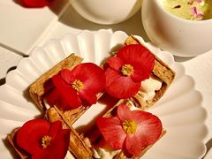 -弦月窗LUNETTE BY AMANDA(复兴路店)