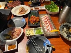 -山之屋炭火烧肉·生啤畅饮(大朗万科中央公园店)