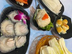-鲜入围煮花胶鸡海鲜火锅