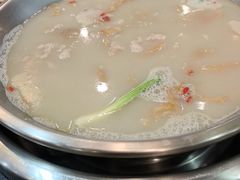 -老来福·非遗酸汤兔(凯旋路店)