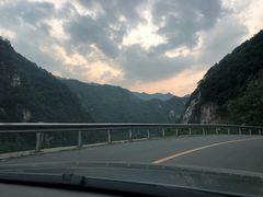 -沣峪森林公园龙潭戏水景区