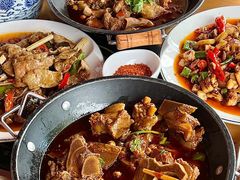 -大众跷脚牛肉馆·非遗传承单位(峨眉山店)