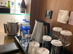 -上海滴水湖皇冠假日酒店