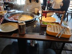 -三个四川人火锅(华联商厦店)