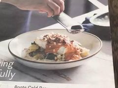 -ROAST coffee & eatery