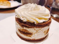 -星巴克臻选(莘庄仲盛店)