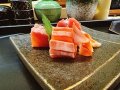 三文鱼腩刺身-Sushi Hanzo半藏(天环广场店)