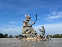 -巴陵广场