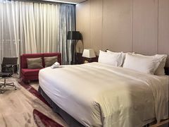 -广州天河希尔顿酒店