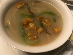 鱼茸羹-东海朗廷酒店-唐阁T’ANG COURT 中餐厅