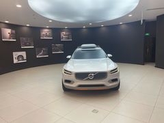 -杭州中沃沃尔沃4S店(滨江区店)