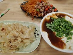 筋饼-筋饼豆腐脑一绝
