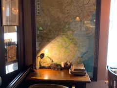 靠窗位-古董花园(思南路42弄小区店)