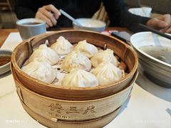 -馋三尺蟹粉小笼(人民广场店)