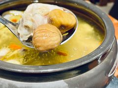 秋栗汽锅鸡-云海肴·汽锅鸡·云南代表菜(美罗城店)