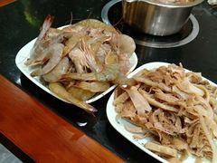 -九寸花汀海鲜烤肉自助(中东迪克店)