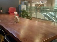 -POKEE VIA&Brunch·维娅(重庆来福士店)