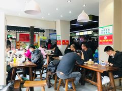 大堂-穆得·老周家牛肉烧饼(普利街店)