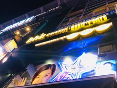 -BHC炸鸡(明洞总店)