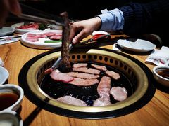-炼火烤肉店