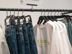 -URBAN REVIVO(上海中庚漫游城店)