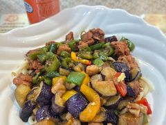 茄子肉丁小公鸡双拼拌面-文三里屯面馆(三里屯店)