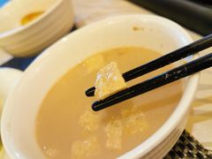 -乌兰湖畔草坪轻奢营地