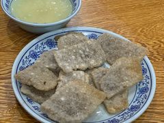 老北京炸灌肠-门框胡同百年卤煮(新街口店)