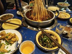 -马路边边串串香(双井直营店)