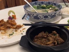 -五谷芳乳鸽王(海景店)