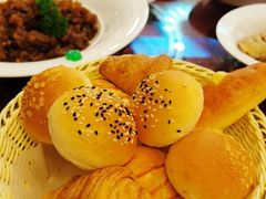 -山明水秀大饭店