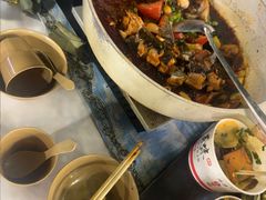 -刘姐啤酒鱼民族演艺餐厅(西街总店)