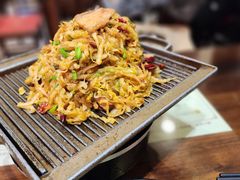 铁板烟肉酸菜-老厨家(友谊路总店)
