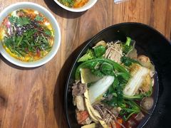 -万记麻辣烫国展总店