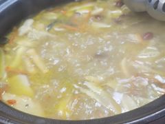 -菌之家·专业纯野生菌火锅·特色炒菌