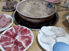 -东巴谷野生菌火锅餐厅