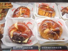 -HOT CRUSH趁热集合·现烤面包(环球港店)