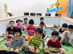 -月星环球港赢在起点早教中心·亲子托班早教体验课儿童兴趣班逻辑思维专注力幼小衔接(普陀中心)