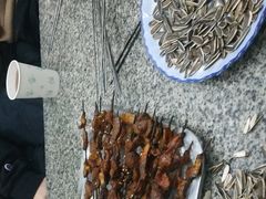 -马克力木手抓炕锅烤羊肉(盐湖一小区店)