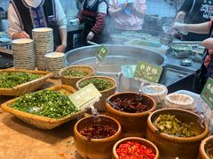 -云阿蛮云南生烫牛肉米线(奉贤路店)