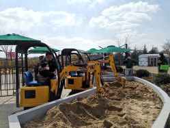 -季高兔窝窝亲子园(上海薰衣草公园店)