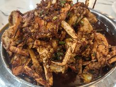 -凤凰路何眼镜香辣蟹(花果园店)