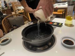 -东椰·海南椰子鸡火锅(朝阳门店)