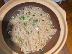 -洞庭土菜小炒馆(易发广场店)