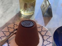 无糖榛果蛋糕-茶源Fountain Lounge大堂吧·北京东方君悦大酒店
