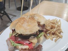 -HELLO 27 意面·沙拉·帕尼尼