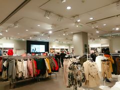 -H&M(鹏欣水游城店)